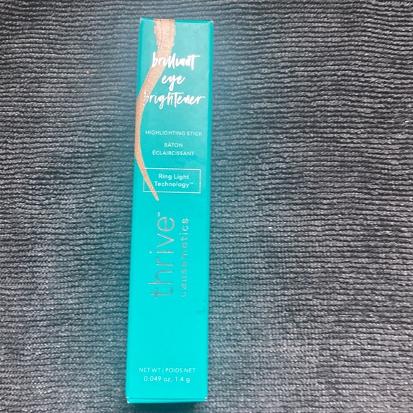 Brilliant Eye Brightener. Highlighting Stick. - Picture 3 of 5